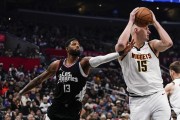 开云体育app下载-NBA现役球员榜前十！本赛季仅出战16场球员占据前十 哈登落榜